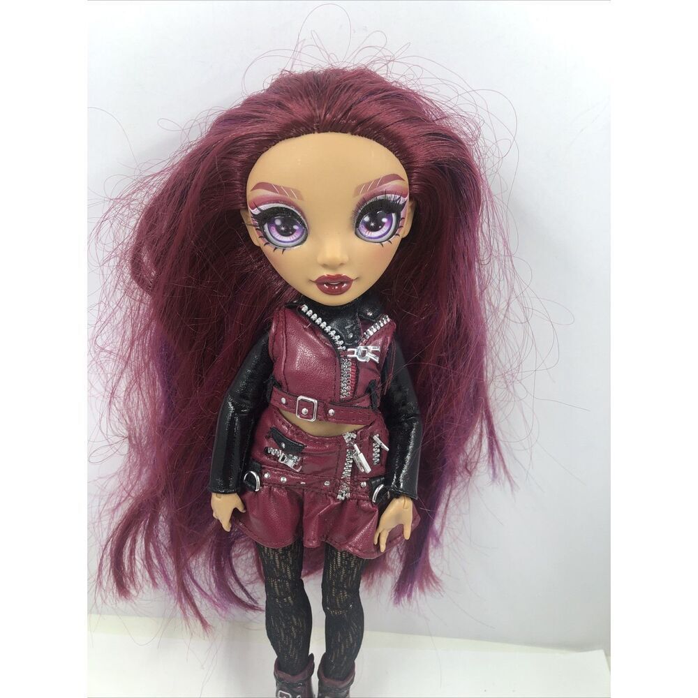 Rainbow High Mila Berrymore Doll Outfit & Boots Fashion MGA
